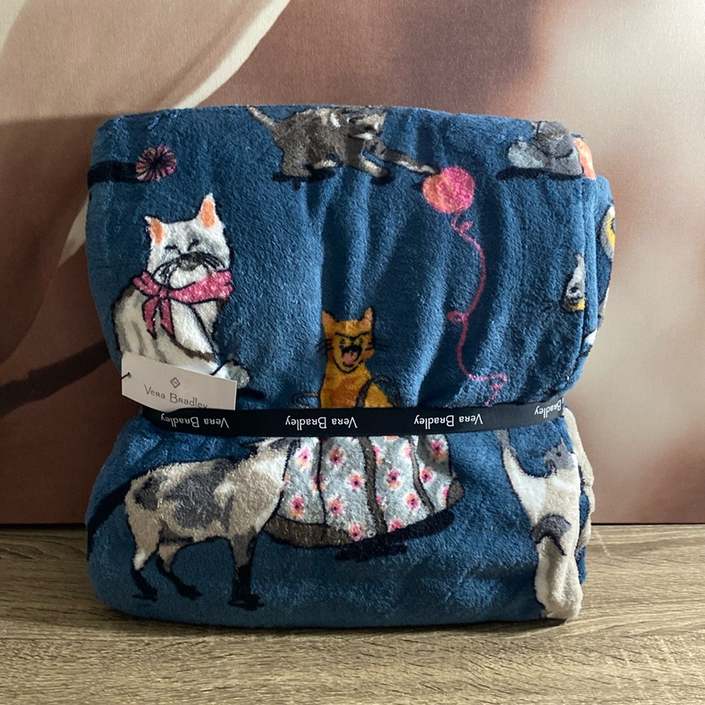 VB Soft Throw Blanket - Cats Meow NWT